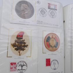 Collection timbres commémoratifs de France oblitérés.
