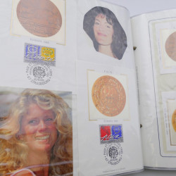 Collection timbres commémoratifs de France neufs et oblitérés.