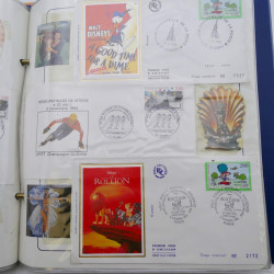 Collection timbres commémoratifs de France neufs et oblitérés.