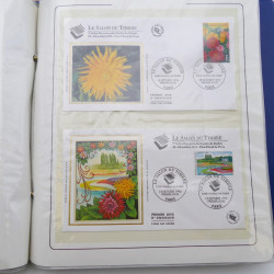 Collection timbres commémoratifs de France neufs et oblitérés.