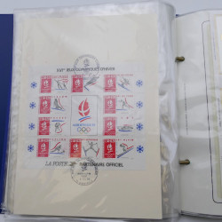 Collection timbres commémoratifs de France oblitérés.