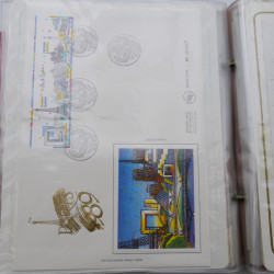 Collection timbres commémoratifs de France neufs et oblitérés.