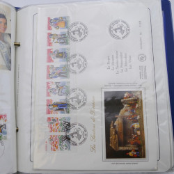 Collection timbres commémoratifs de France neufs et oblitérés.