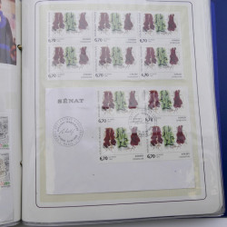 Collection timbres commémoratifs de France neufs et oblitérés.