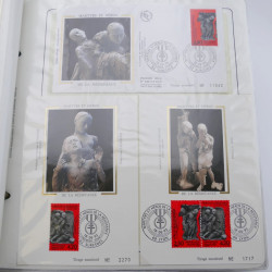 Collection timbres commémoratifs de France neufs et oblitérés.