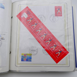 Collection timbres commémoratifs de France neufs et oblitérés.
