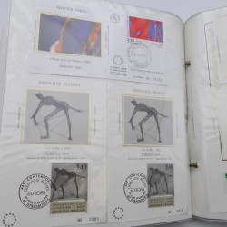 Collection timbres commémoratifs de France neufs et oblitérés.