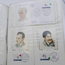 Collection timbres commémoratifs de France neufs et oblitérés.