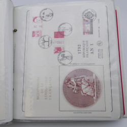 Collection timbres commémoratifs de France neufs et oblitérés.