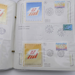 Collection timbres commémoratifs de France neufs et oblitérés.