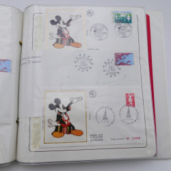 Collection timbres commémoratifs de France neufs et oblitérés.