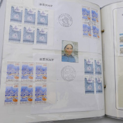 Collection timbres commémoratifs de France neufs et oblitérés.