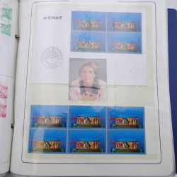 Collection timbres commémoratifs de France neufs et oblitérés.