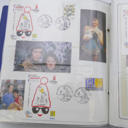 Collection timbres commémoratifs de France neufs et oblitérés.