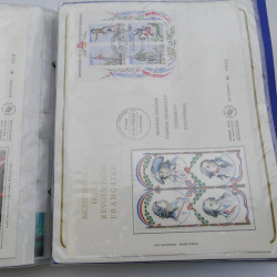 Collection timbres commémoratifs de France neufs et oblitérés.