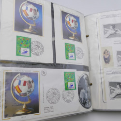 Collection timbres commémoratifs de France neufs et oblitérés.