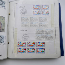 Collection timbres commémoratifs de France neufs et oblitérés.