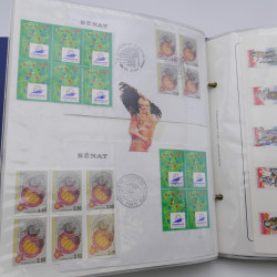 Collection timbres commémoratifs de France neufs et oblitérés.