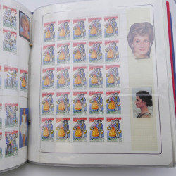 Collection timbres commémoratifs de France neufs et oblitérés.