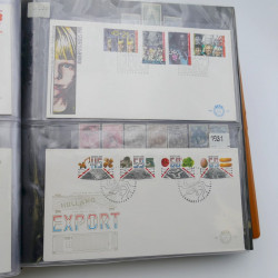 Lot de timbres de Pays-Bas neufs et oblitérés en 2 albums.