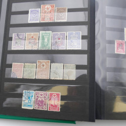 Lot de timbres de Turquie neufs et oblitérés en 2 albums.