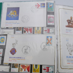 Lot de timbres de Turquie neufs et oblitérés en 2 albums.