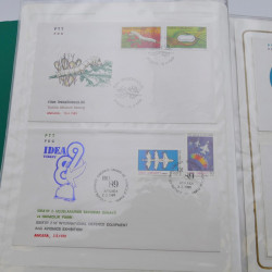 Lot de timbres de Turquie neufs et oblitérés en 2 albums.
