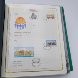 Lot de timbres de Turquie neufs et oblitérés en 2 albums.
