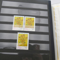 Lot de timbres de Turquie neufs et oblitérés en 2 albums.