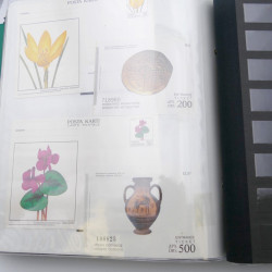 Lot de timbres de Turquie neufs et oblitérés en 2 albums.
