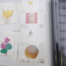 Lot de timbres de Turquie neufs et oblitérés en 2 albums.