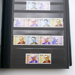 Lot de timbres de Pologne neufs et oblitérés en 2 albums.