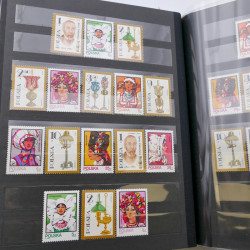Lot de timbres de Pologne neufs et oblitérés en 2 albums.