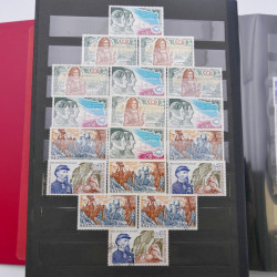 Vrac de timbres de France neufs et oblitérés en un carton.