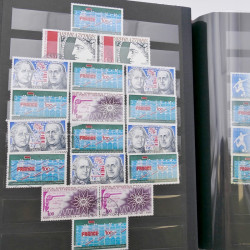 Vrac de timbres de France neufs et oblitérés en un carton.