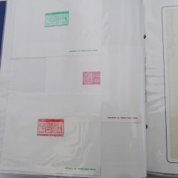 Vrac de timbres de France neufs et oblitérés en un carton.
