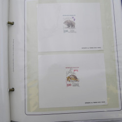 Vrac de timbres de France neufs et oblitérés en un carton.