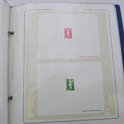 Vrac de timbres de France neufs et oblitérés en un carton.