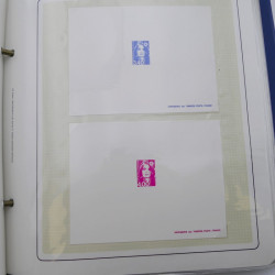 Vrac de timbres de France neufs et oblitérés en un carton.