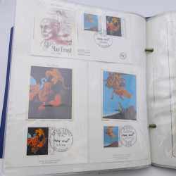 Vrac de timbres de France neufs et oblitérés en un carton.