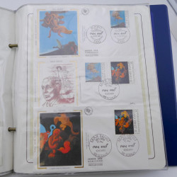 Vrac de timbres de France neufs et oblitérés en un carton.