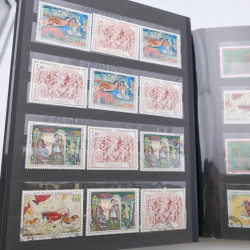 Vrac de timbres de France neufs et oblitérés en un carton.