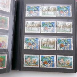 Vrac de timbres de France neufs et oblitérés en un carton.
