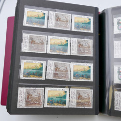 Vrac de timbres de France neufs et oblitérés en un carton.