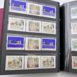 Vrac de timbres de France neufs et oblitérés en un carton.