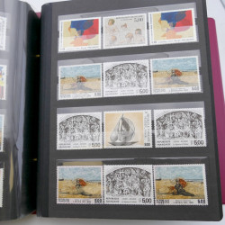 Vrac de timbres de France neufs et oblitérés en un carton.