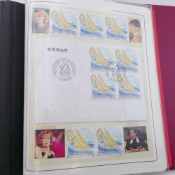 Vrac de timbres de France neufs et oblitérés en un carton.