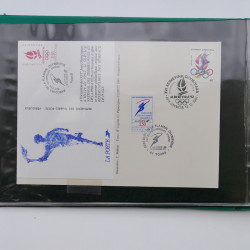 Vrac de timbres de France neufs et oblitérés en un carton.