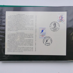 Vrac de timbres de France neufs et oblitérés en un carton.