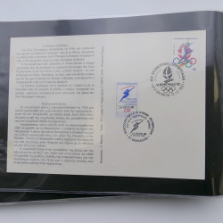 Vrac de timbres de France neufs et oblitérés en un carton.
